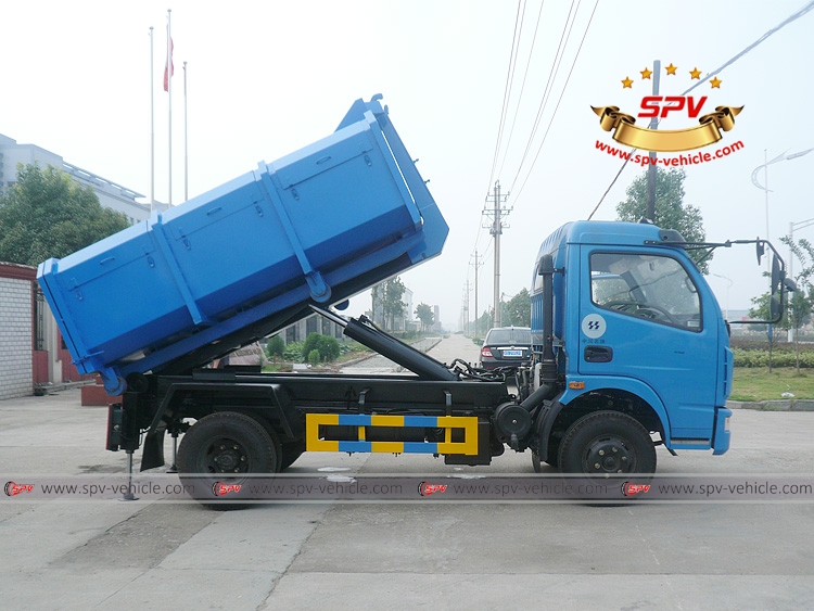6 CBM Garbage Collection Truck Dongfeng-RS